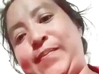 Chut ki  ? Desi sweetie displaying yoni