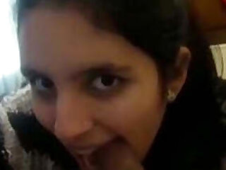 Extremely Super-cute Girlfriend Luvs To Slurp Her Innocent Beau Dick