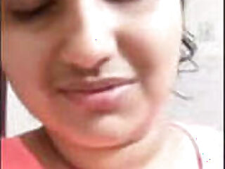 Mallu Woman Demonstrating Her Knockers