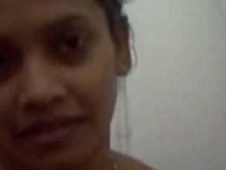 Sensuous assistant gets mischievous in office vid