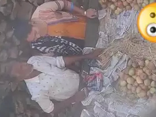 Aunt solicits street vendor for apple and sexual favor