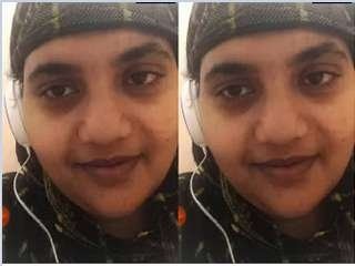 Indian bhabhi flaunts her assets on video call