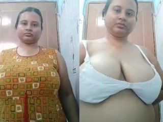 Sensuous vixen Miktanker covets more than just a hugemelon