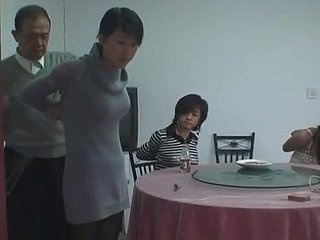 Japanese lady submits to Bondage & discipline in Asian setting