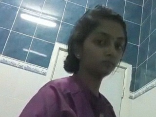 Tamil Nadu nurse takes solo bare movie in douche