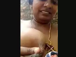 South Indian housewife exposes her knockers and intimate sphere