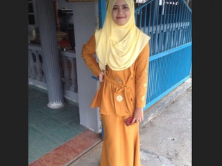 Muslim hijabi girl in an erotic flick